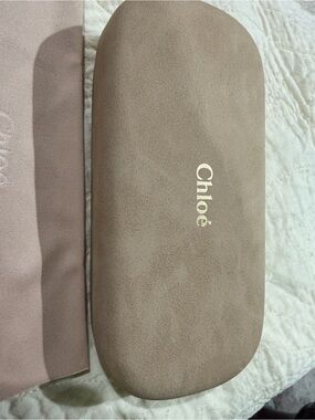 Chloé Sunglasses Case in Taupe